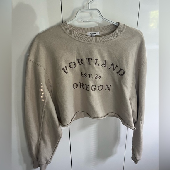 GARAGE Cropped Portland Sweatshirt - Picture 3 of 5